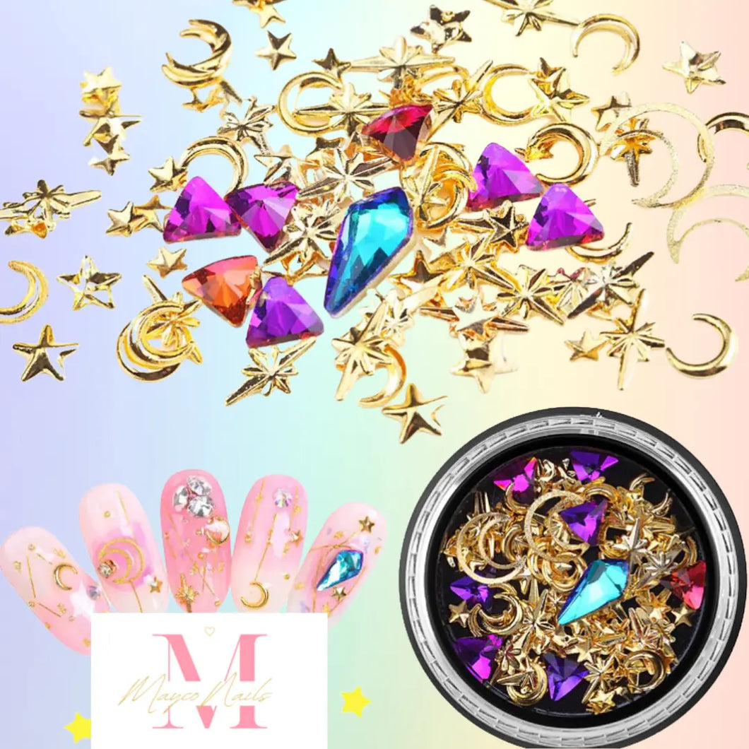 Nails Art metallic mix gold and diamonds